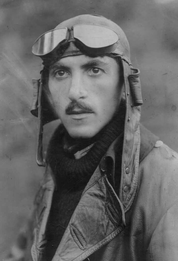 Das Bild zeigt Georg Friedrich Hornung als jungen Jagdtflieger.